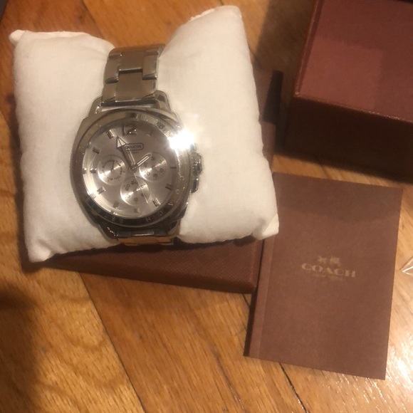Silver Coach Watch - Picture 2 of 4